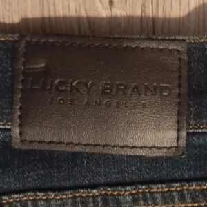 Lucky Brand 223 Straight Dark Wash Jeans. 38x34